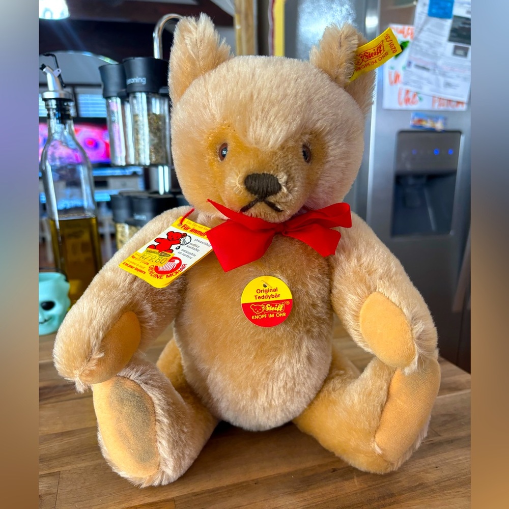 The Original Steiff Bear